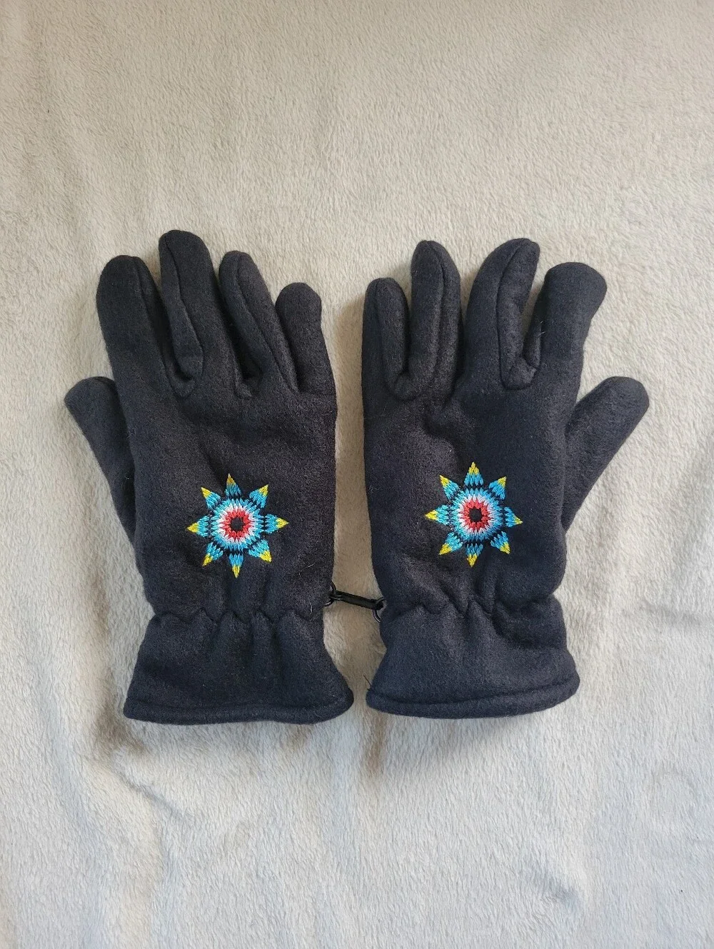 NWOT Vintage Black Colorful Embroidered SW Star Fleece Winter Gloves